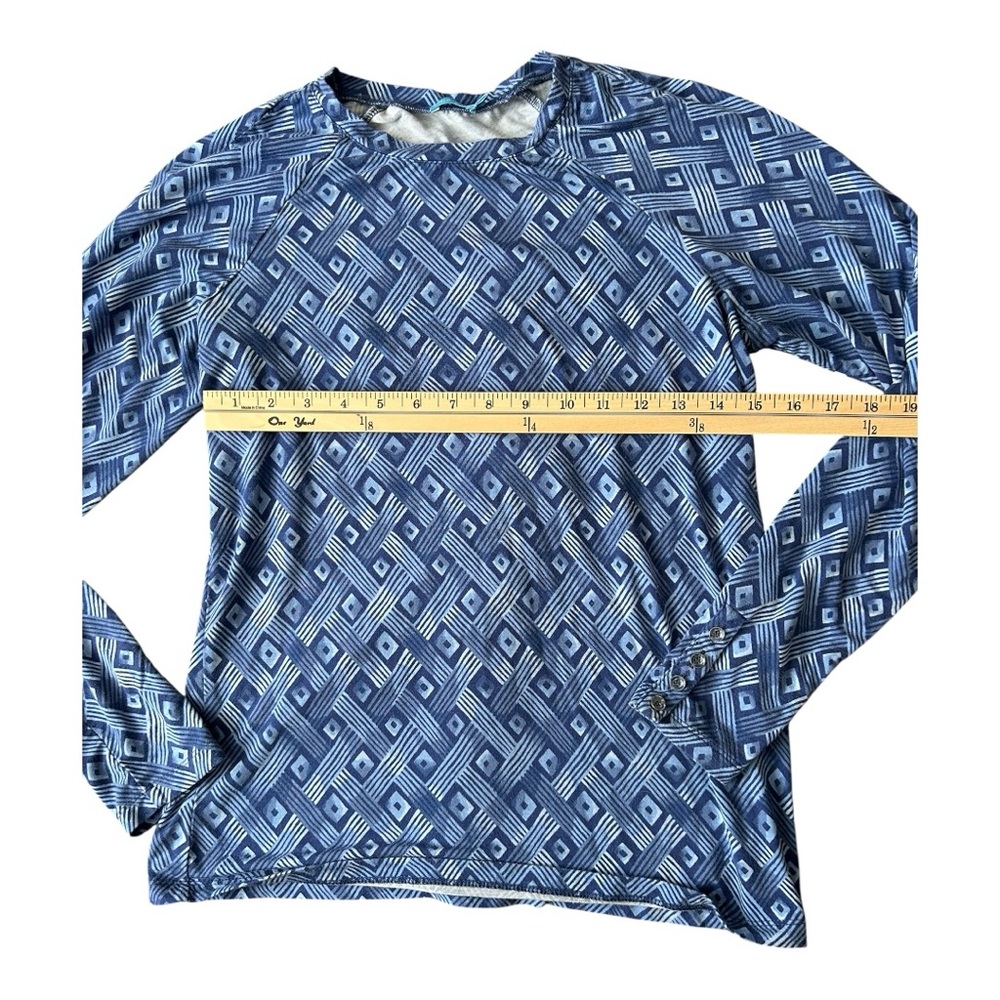 J McLaughlin Long Sleeve Knit Blouse Small Geo Pattern - Picture 2 of 7